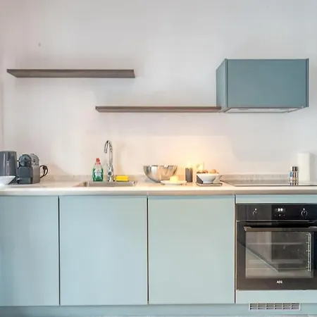 Ample 2-br In